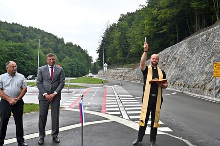 Otvoritev na Poljanah (3)